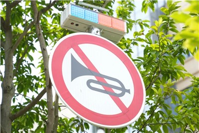 世邦通信：全國(guó)多地都在禁止鳴笛，如何正視“城市禁鳴” ？